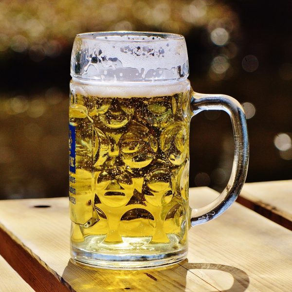 biergarten-saarbruecken-sommer-draussen.webp